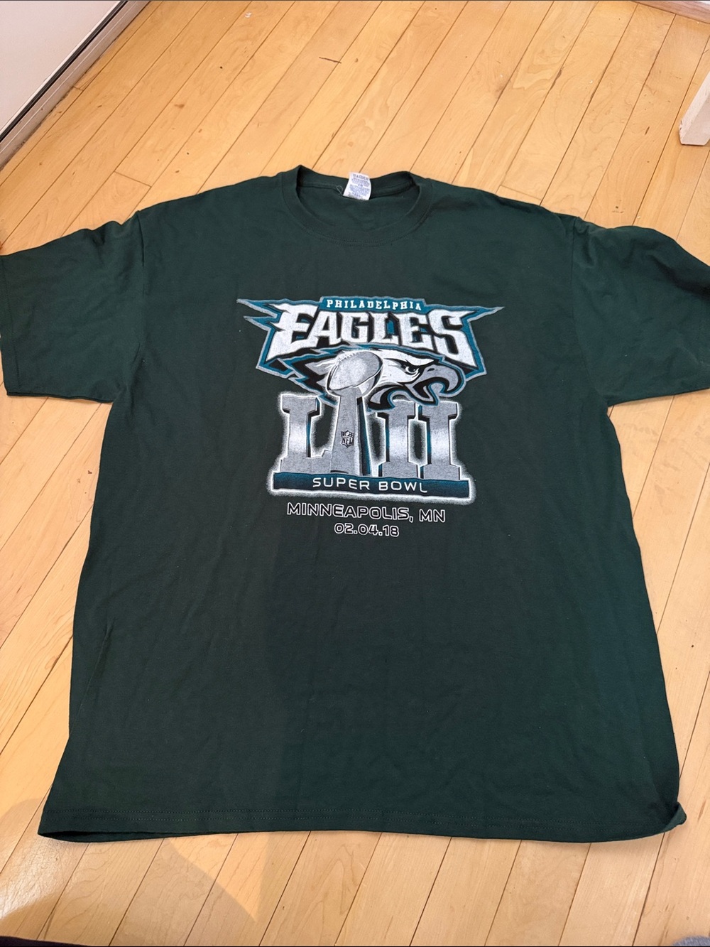 Super Bowl LII Green Graphic T-Shirt